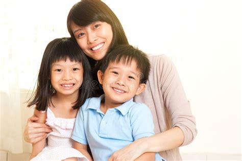 182,099 Asian Mother And Child Stock Photos & High